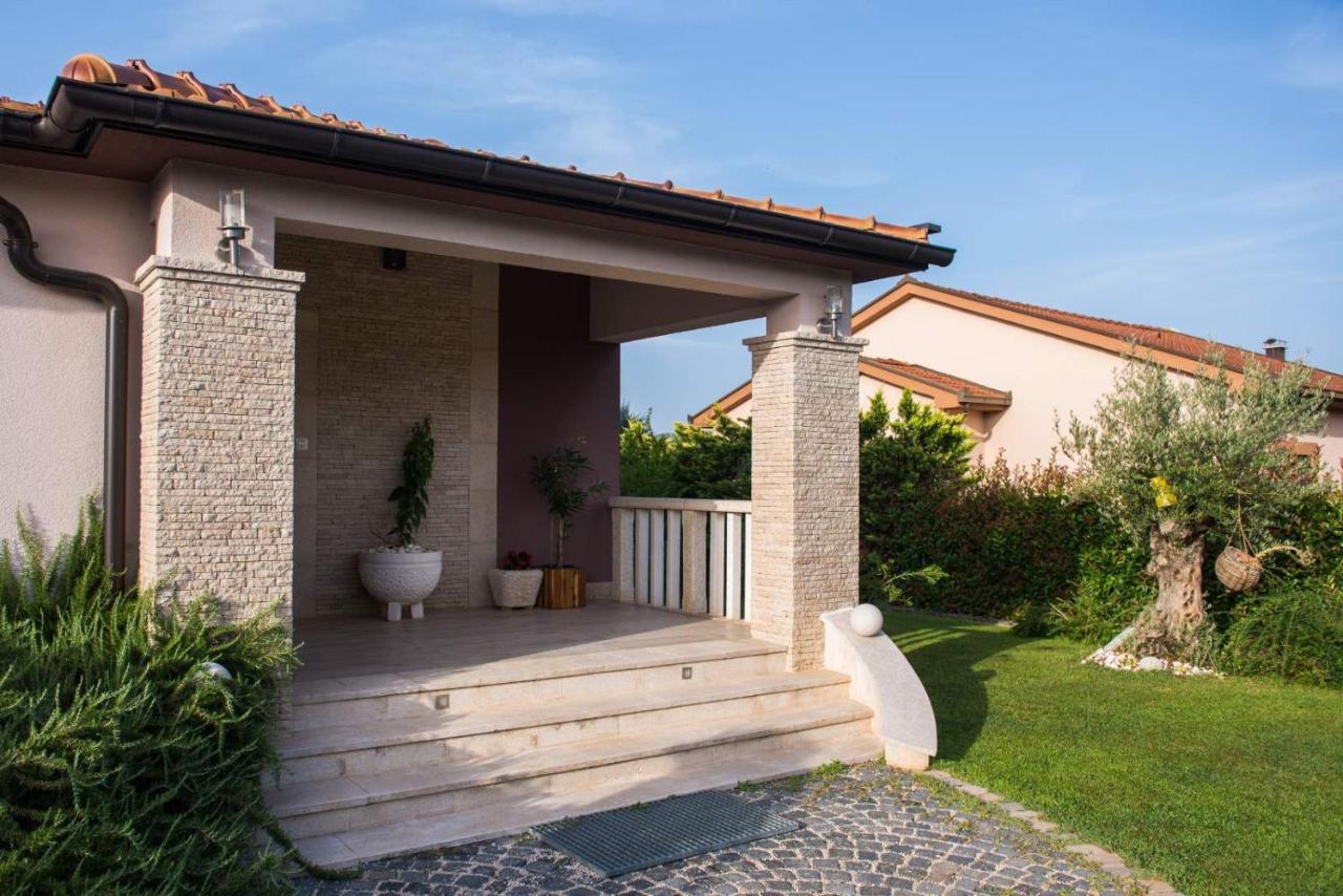 Villa Aleksandra 루브스키 외부 사진