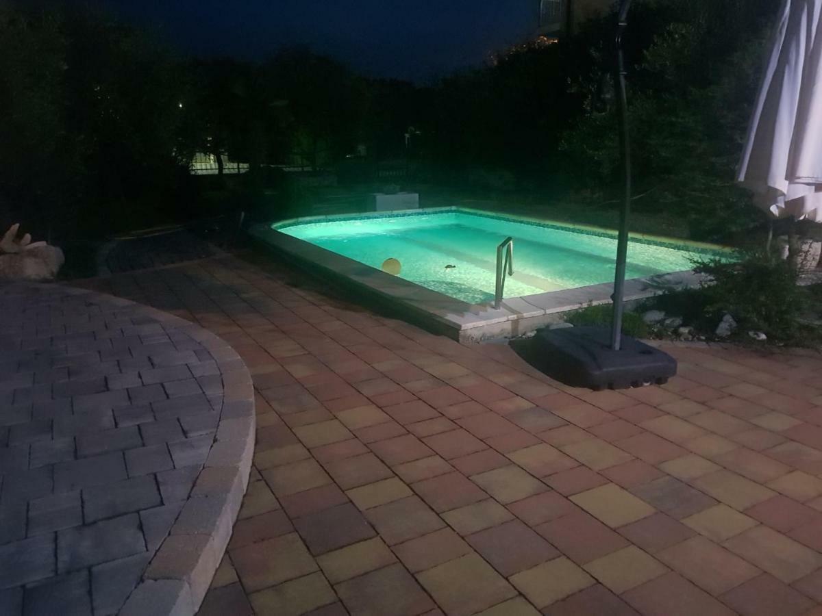 Villa Aleksandra 루브스키 외부 사진